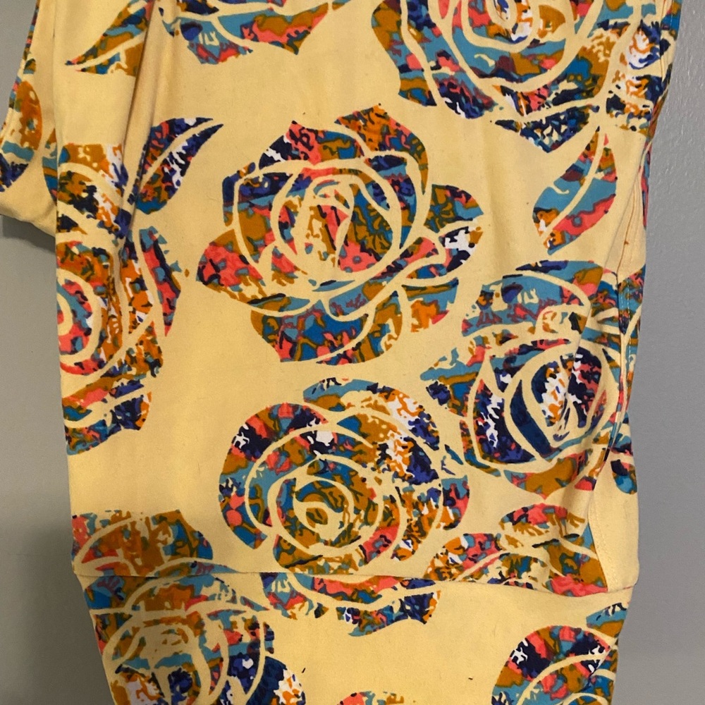 Llr tc rose leggings euc